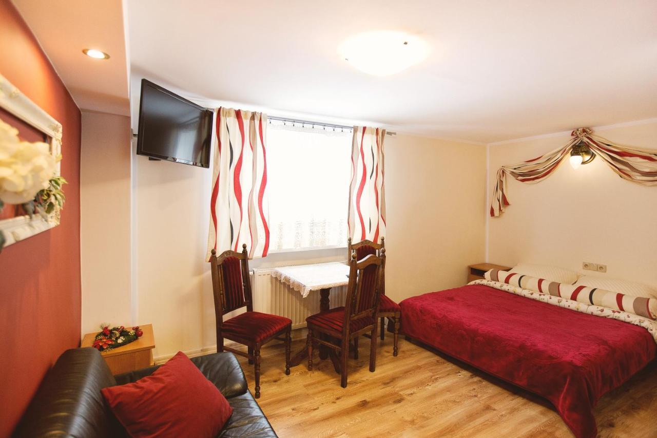 Goscinne Gazda Homestay *